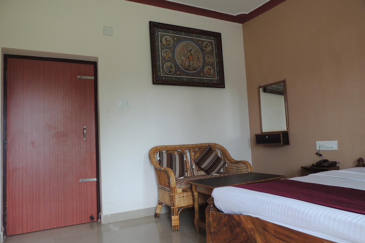 Surya Inn Konark Exteriör bild