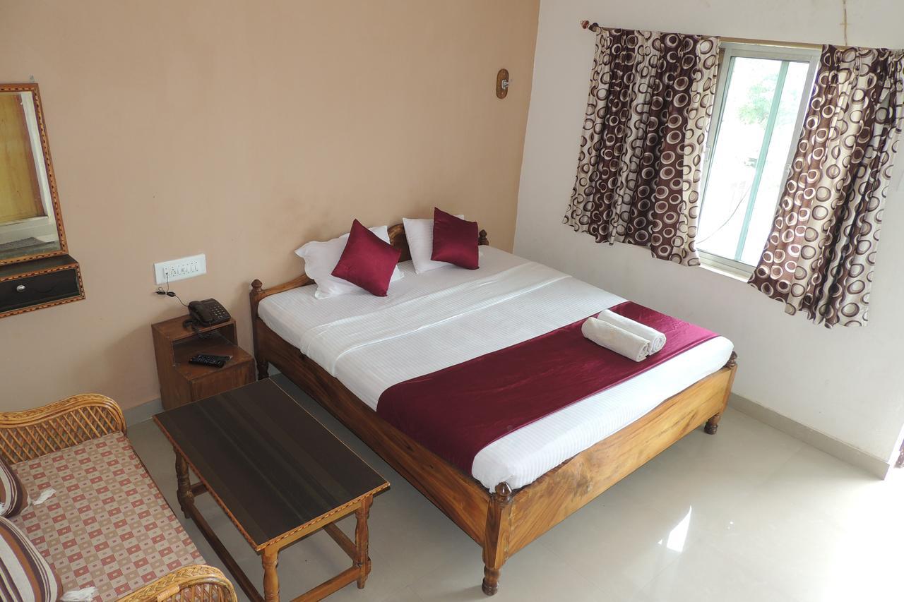 Surya Inn Konark Exteriör bild