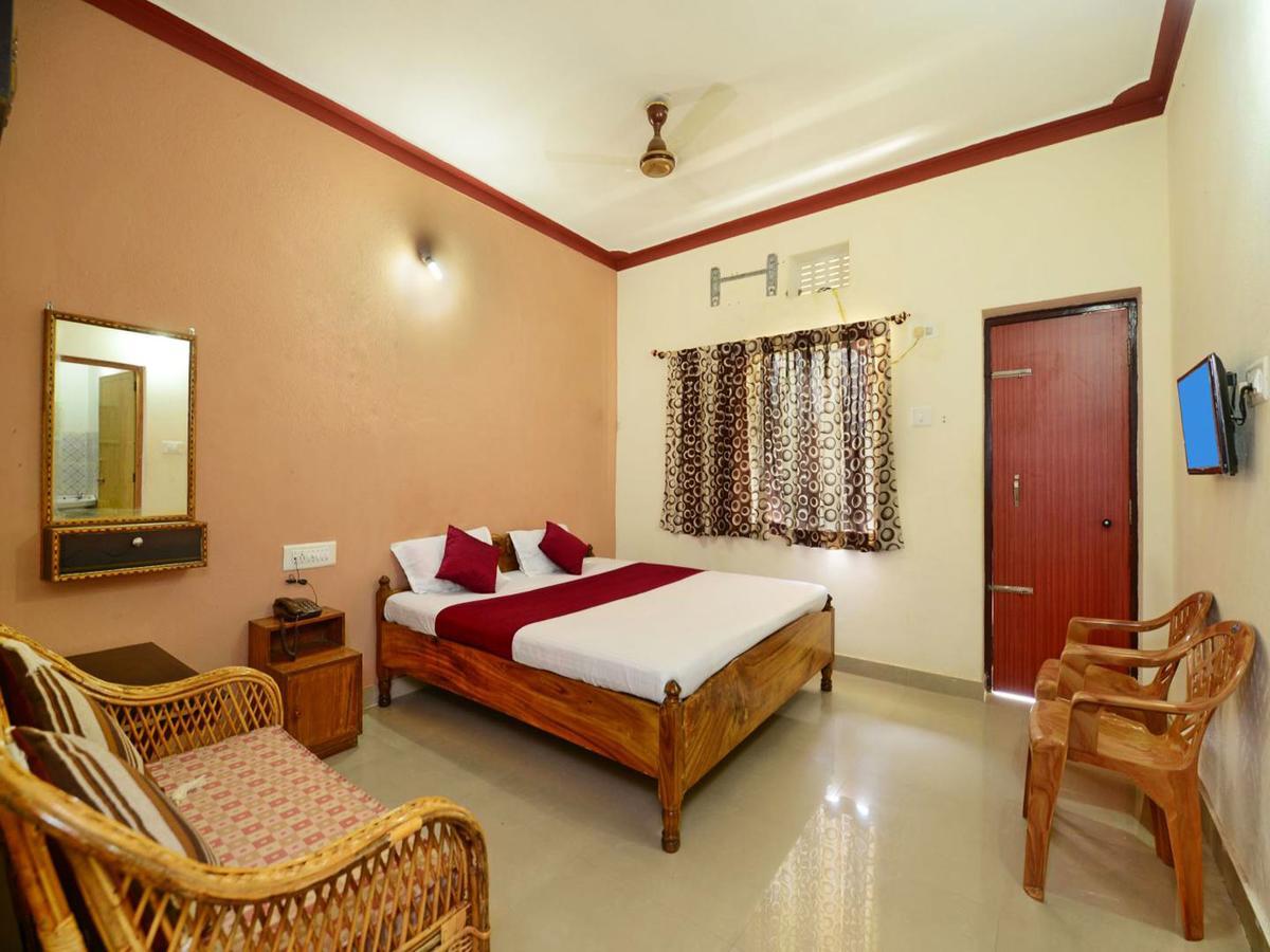 Surya Inn Konark Exteriör bild
