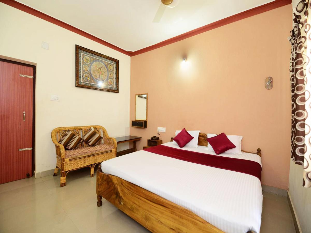 Surya Inn Konark Exteriör bild